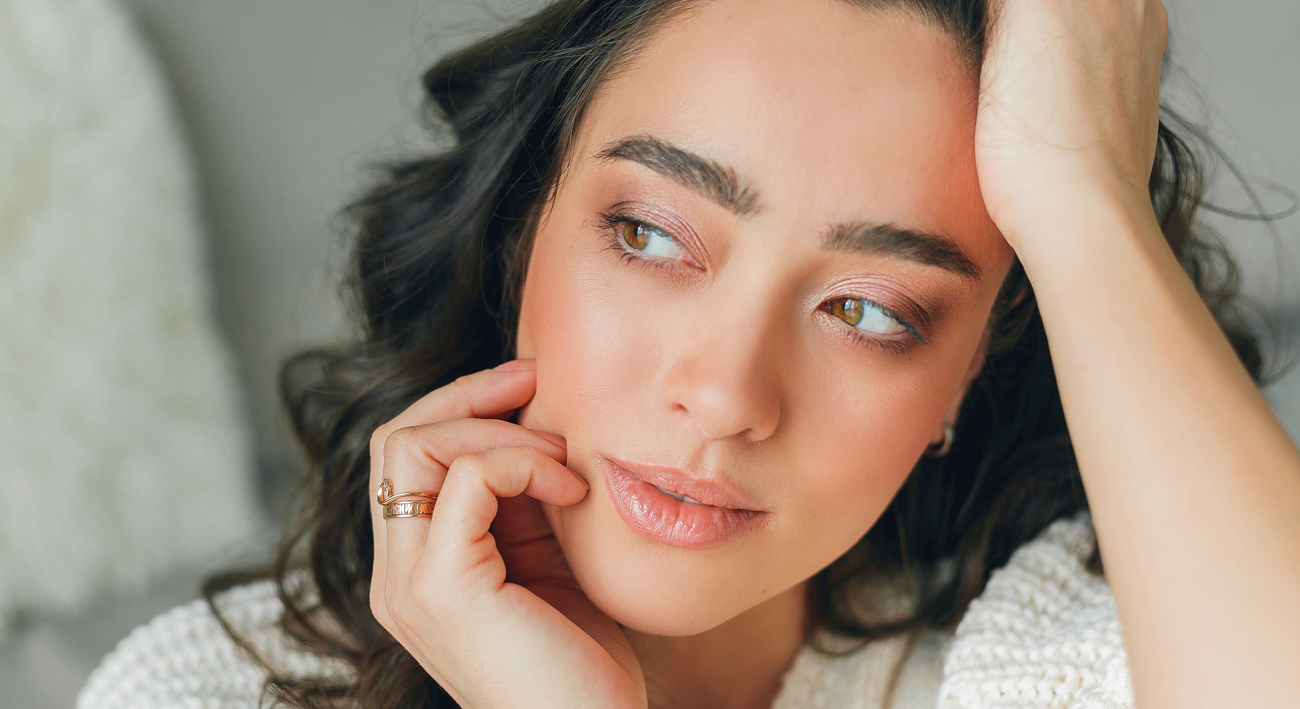 Portrait of a woman with natural makeup.